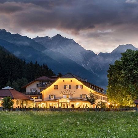 Hotel Bad Salomonsbrunn Antholz Mittertal Exterior foto