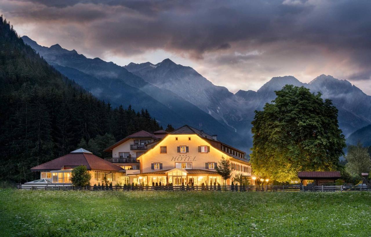 Hotel Bad Salomonsbrunn Antholz Mittertal Exterior foto